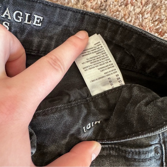 American Eagle Midi Shorts - Picture 2 of 4